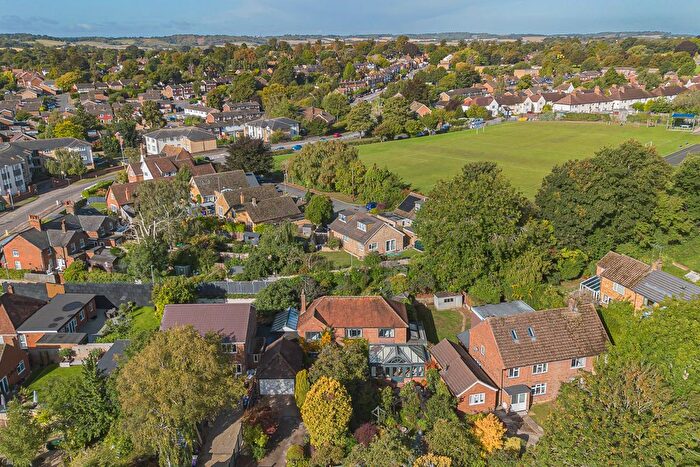 4 Bedroom Detached House For Sale In Whitehill Road, Hitchin, SG4