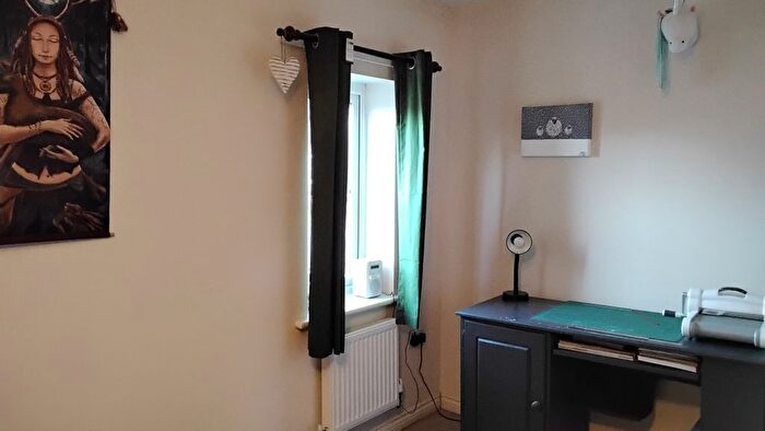 2 Bedroom Terraced House For Sale In Coxley Close, Glastonbury, BA6