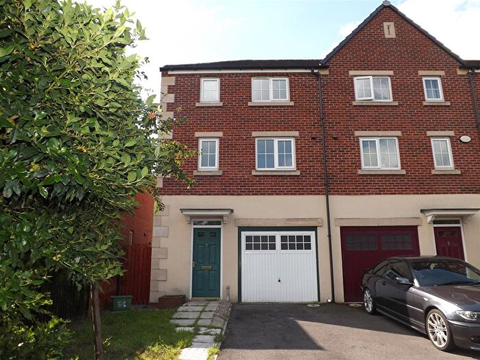 3 Bedroom Town House To Rent In Conisbrough, Doncaster, DN12