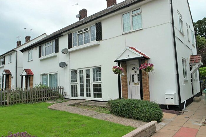 2 Bedroom Maisonette To Rent In Three Corners, Bexleyheath, Kent, DA7