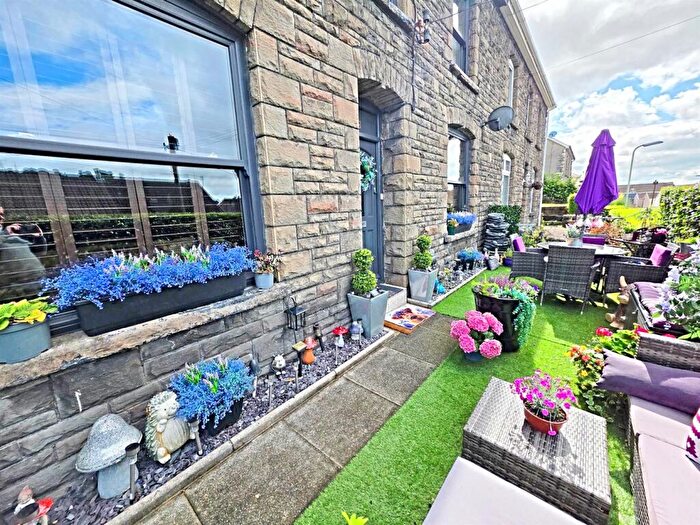 3 Bedroom Semi-Detached House For Sale In Pantygraigwen Road, Pontypridd, CF37