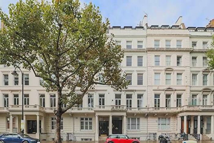 2 Bedroom Flat To Rent In Queens Gate, London, SW7