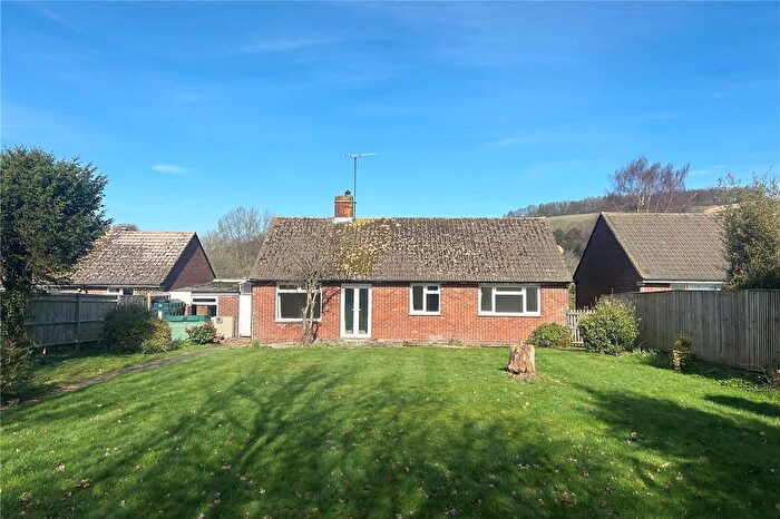 3 Bedroom Bungalow To Rent In Chidden Close, East Meon, Petersfield, Hampshire, GU32