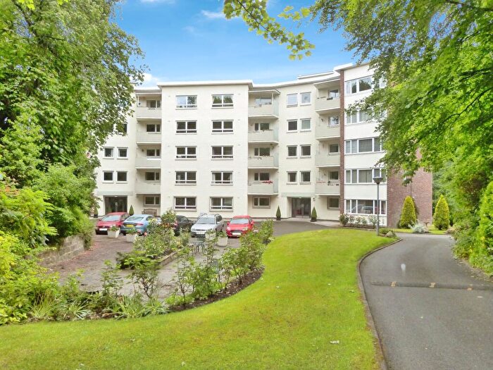 2 Bedroom Flat To Rent In Queens Close, Lancaster Road, Harrogate, HG2