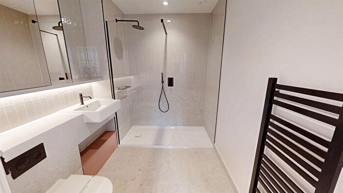 1 Bedroom Flat To Rent In Parkview Avenue, London, NW2