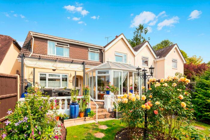 4 Bedroom Semi-Detached House For Sale In Salisbury Road, Pimperne, Blandford Forum, DT11