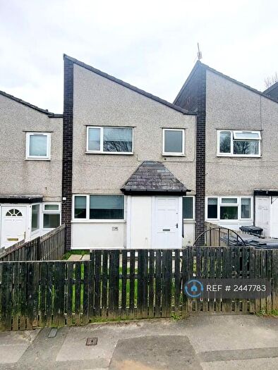 3 Bedroom Terraced House To Rent In Cottingley Road, Leeds, LS11