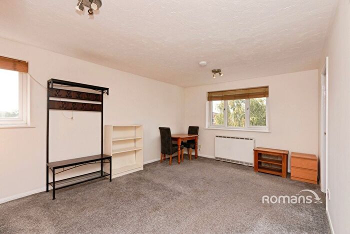 Studio To Rent In Ascot Court, Aldershot, Hampshire, GU11