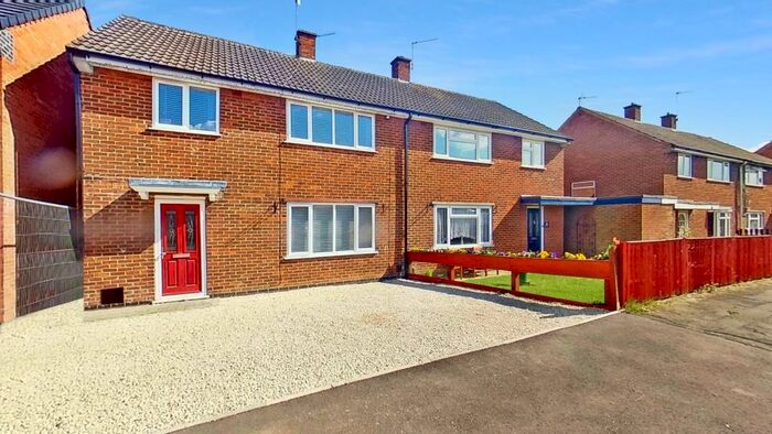3 Bedroom Semi-Detached House To Rent In Brookside Crescent, Ibstock, Leicestershire, LE67
