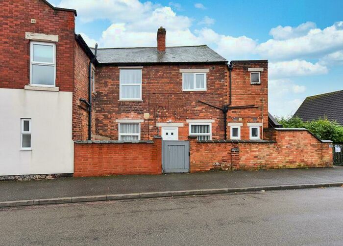 1 Bedroom Flat To Rent In Standhill Road, Carlton, Nottingham, NG4