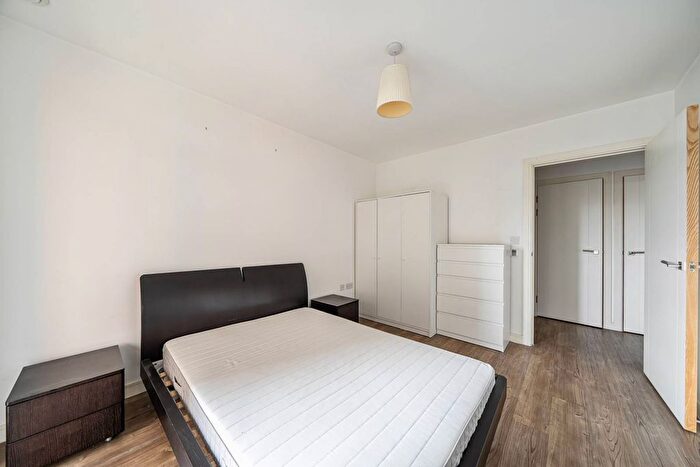 1 Bedroom Flat For Sale In Cable Walk, Greenwich, London, SE10