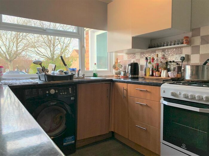 3 Bedroom Terraced House To Rent In Sandy Lane, Littlemore, Oxford, OX4