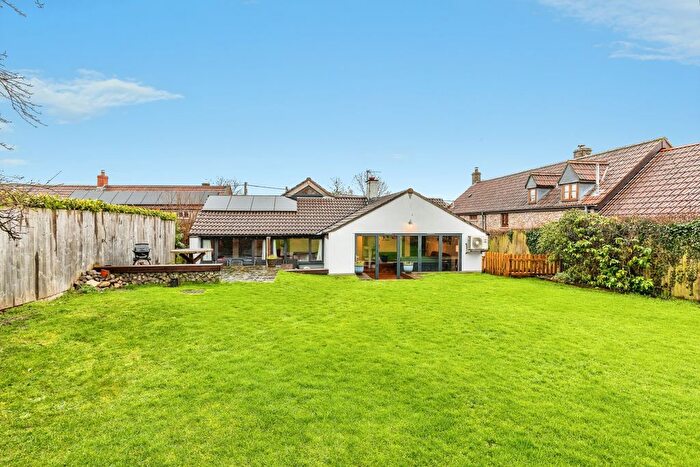 4 Bedroom Detached House For Sale In The Street, Bristol, BS40