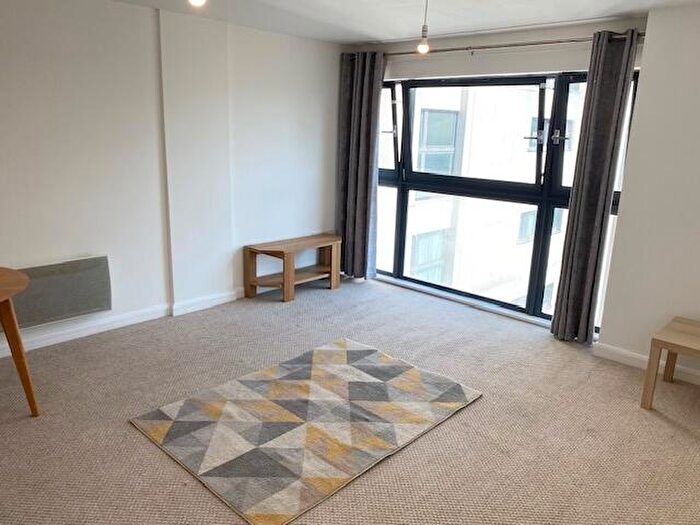 2 Bedroom Apartment To Rent In Landmark Place, Cardiff, CF10