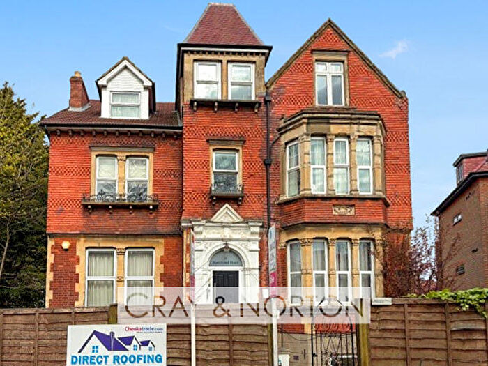 1 Bedroom Flat For Sale In Harewood Road, South Croydon, CR2