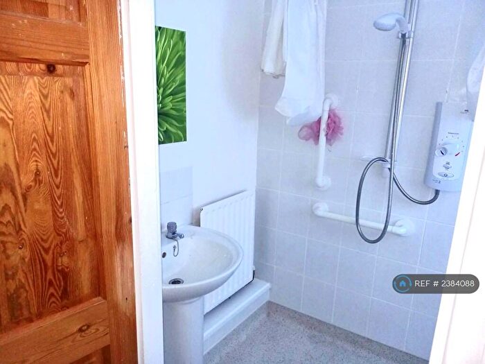 1 Bedroom Flat To Rent In Park Road North, Birkenhead, CH41