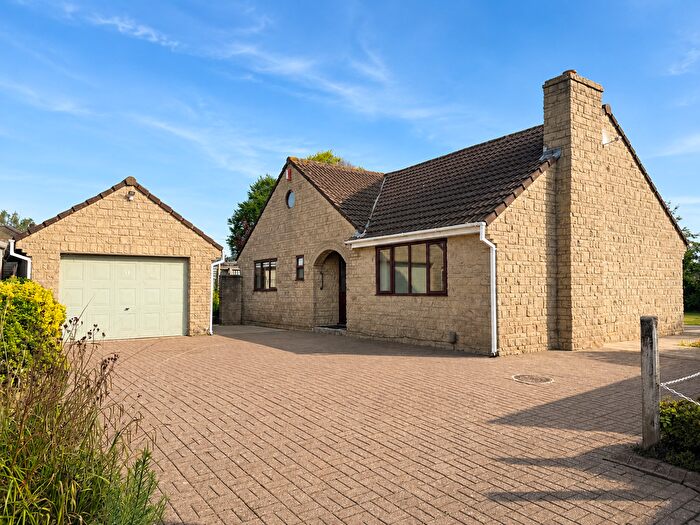 3 Bedroom Bungalow For Sale In Leys Hill, Frome, BA11
