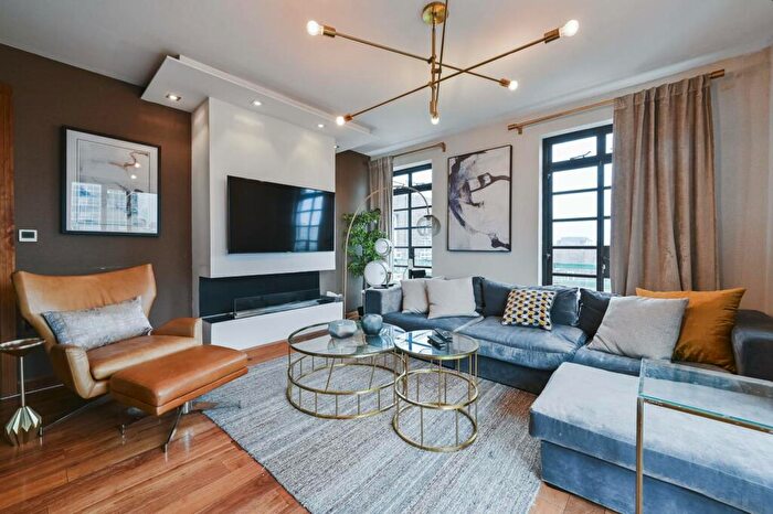 3 Bedroom Flat To Rent In Dorset House, , Marylebone, London, NW1