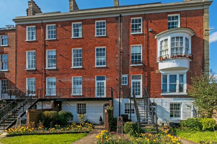 1 Bedroom Flat To Rent In St. Peter Street, Winchester, SO23