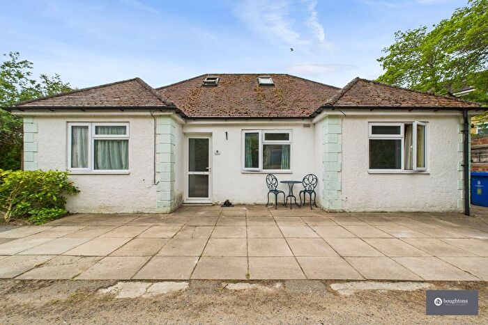 4 Bedroom Detached Bungalow For Sale In New Road, Brackley, NN13
