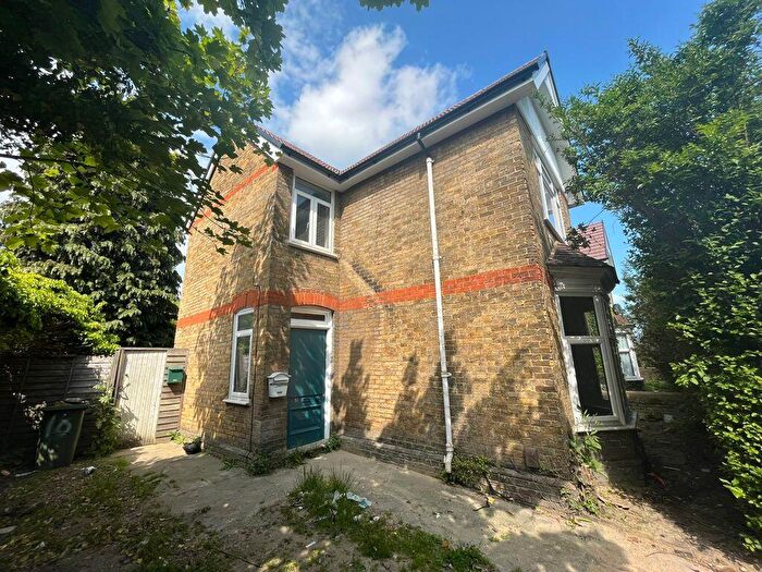 3 Bedroom Semi Detached House To Rent In Knightrider Street, Maidstone, Kent, ME15