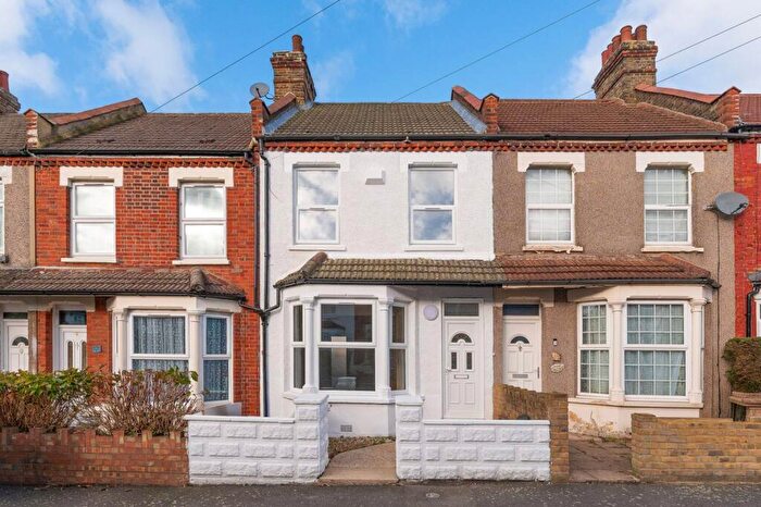 3 Bedroom Terraced House For Sale In Cranbrook Road, Thornton Heath, CR7