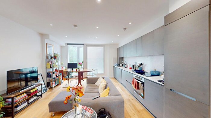 1 Bedroom Flat To Rent In - Powell Road, London, London, London, E5