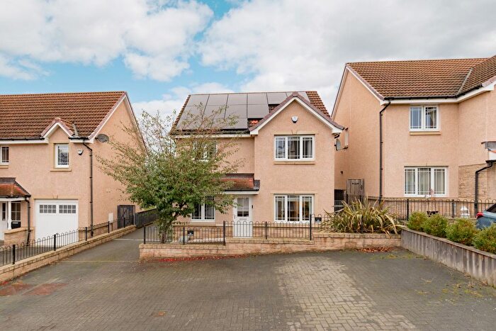 4 Bedroom Detached House For Sale In Sandyriggs Gardens, Dalkeith, Midlothian, EH22