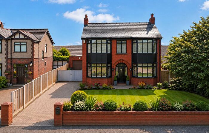 3 Bedroom Detached House For Sale In Winwick Road, Newton-Le-Willows, WA12