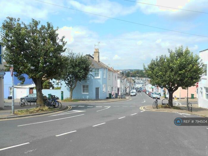 3 Bedroom Terraced House To Rent In Islingword Road, Brighton East Sussex, BN2