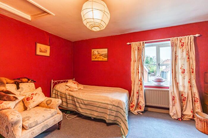 3 Bedroom Cottage For Sale In Foulsham, NR20