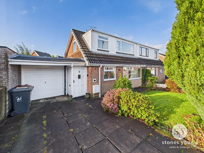 3 Bedroom Semi-Detached House For Sale In The Evergreens, Blackburn, BB2