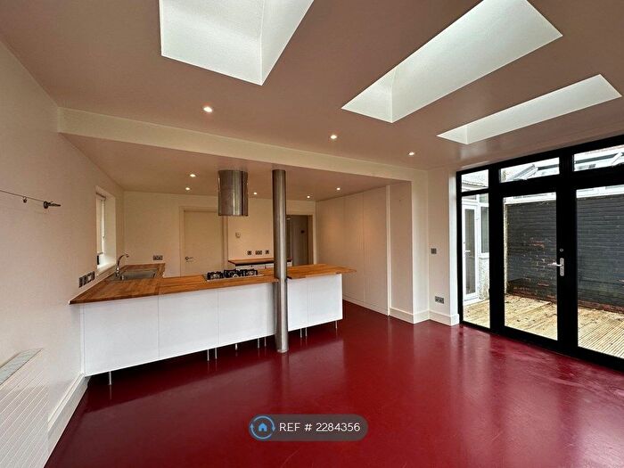 3 Bedroom Semi-Detached House To Rent In Woodside Road, Amersham, HP6