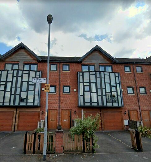 5 Bedroom Terraced House To Rent In Plymouth View, Manchester, M13