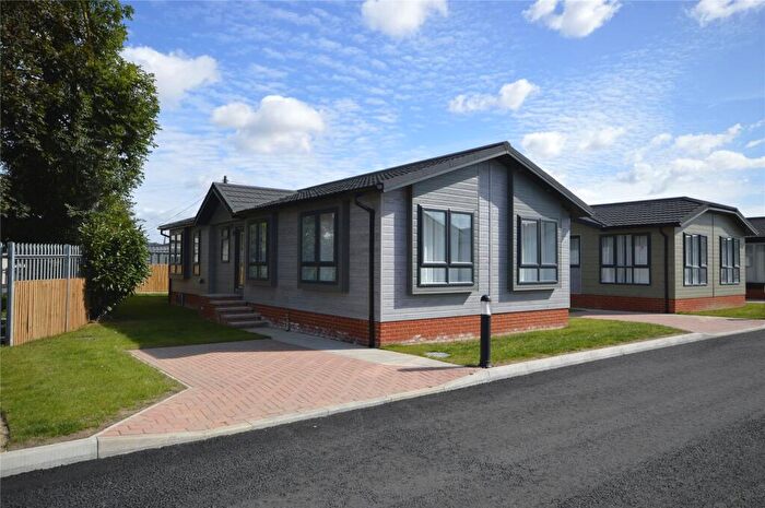 2 Bedroom Park Home For Sale In Shore Drive, Hoo, Rochester, Kent, ME3