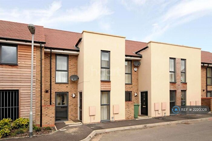 3 Bedroom Terraced House To Rent In Burlton Road, Cambridge, CB3