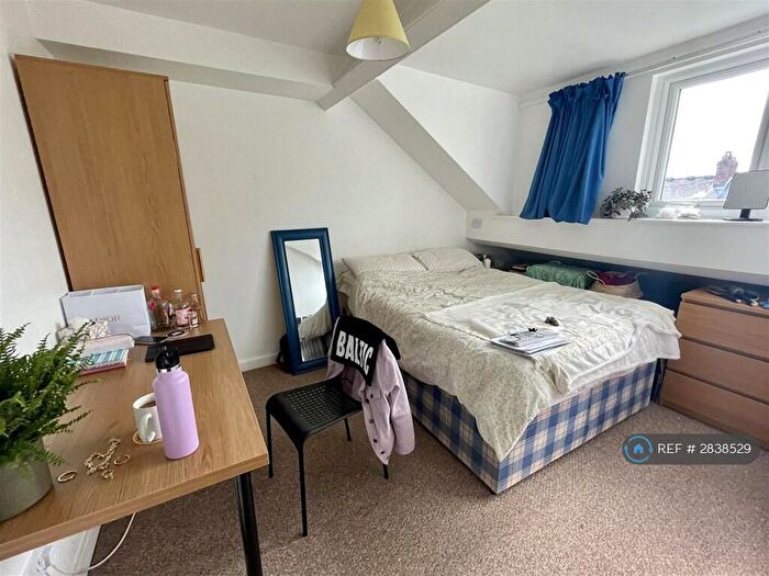 3 Bedroom Flat To Rent In Malcolm Street, Newcastle Upon Tyne, NE6