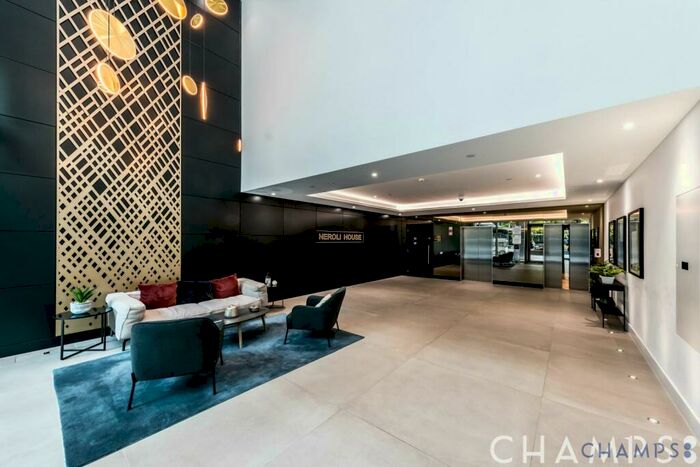 Studio To Rent In Neroli House, Piazza Walk, London, E1