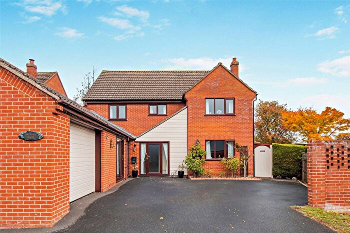 4 Bedroom Detached House For Sale In The Poplars, Forncett St. Peter, Norwich, Norfolk, NR16