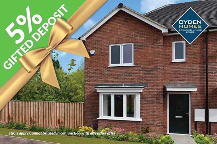 3 Bedroom End Of Terrace House For Sale In Clover Lane, Healing, Grimsby, DN41