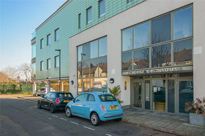 2 Bedroom Flat To Rent In St Georges Road, Richmond, TW9