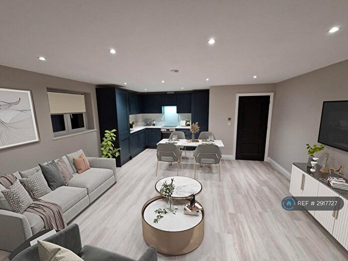 2 Bedroom Flat To Rent In Wootton Place, Basildon, SS16