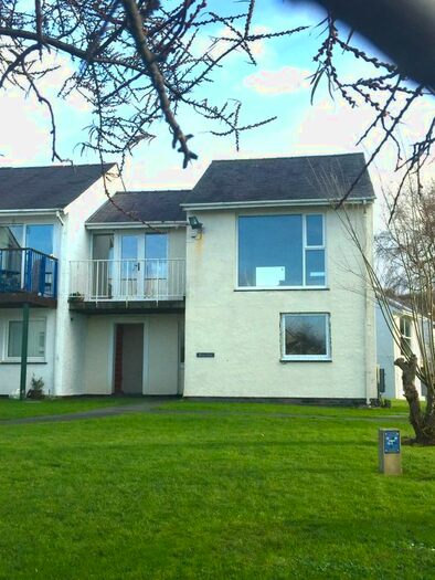 3 Bedroom End Of Terrace House To Rent In Ffordd Hebog, Felinheli LL56