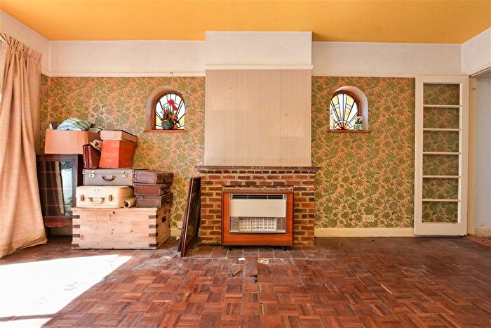 3 Bedroom Detached House For Sale In Pegwell Road, Ramsgate, Kent, CT11