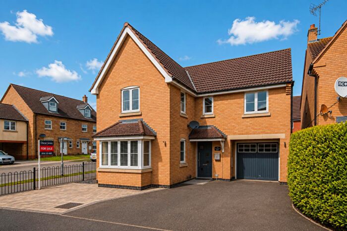 4 Bedroom Detached House For Sale In Bennett Road, Corby, NN18
