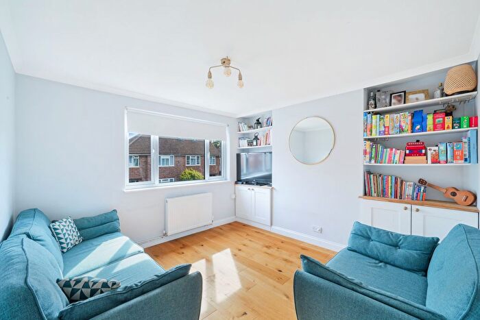 2 Bedroom Maisonette For Sale In Verona Drive, Surbiton, Surrey, KT6