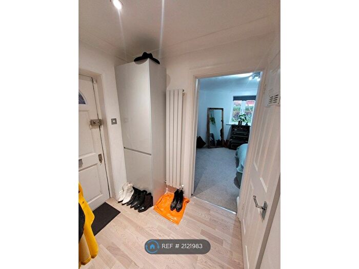 1 Bedroom Flat To Rent In Christchurch Road, London, N8