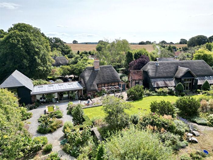 6 Bedroom Country House For Sale In Lower Street, Braishfield, Romsey, Hampshire, SO51