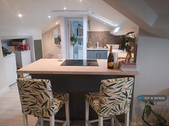 2 Bedroom Flat To Rent In Grove Park, Liverpool, L8
