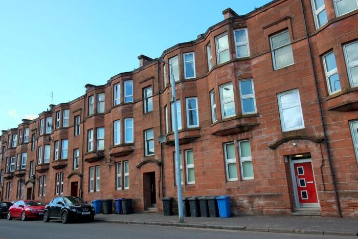 3 Bedroom Flat To Rent In Whitecrook Street, Clydebank, West Dunbartonshire, G81